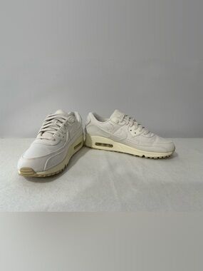NIKE Air Max 90 "The Future is Equal" Fashion Sneakers Women’s Sz 12